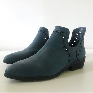 Forever 21 Blue Ankle Boots Size 7.5